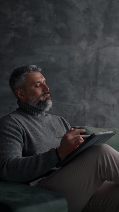 Quiet Moments of Thoughtful Reflection in Modern Office