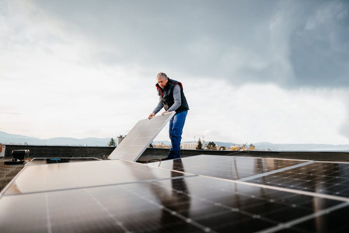 Harnessing Solar Power on a Cloudy Rooftop Day