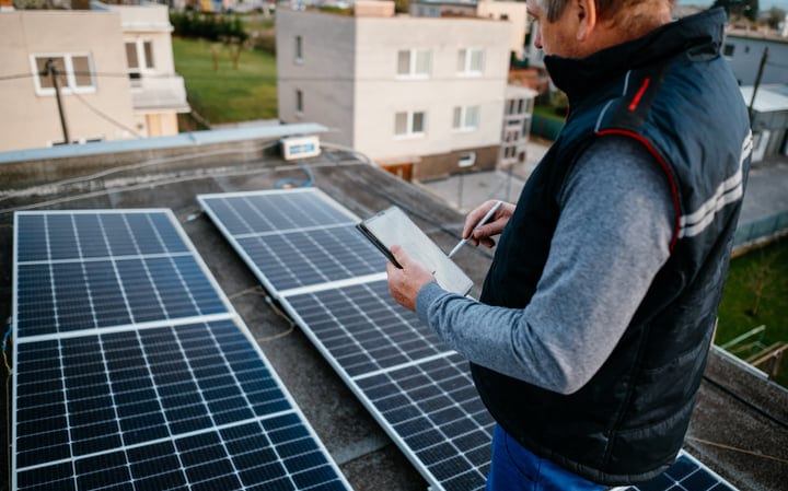 Engineer Monitors Solar Panels With Digital Precision