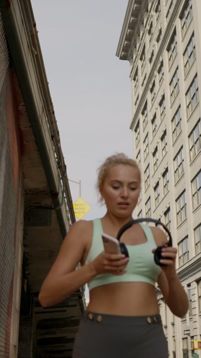 Urban Workout: A Runner's Morning Routine Unfolds