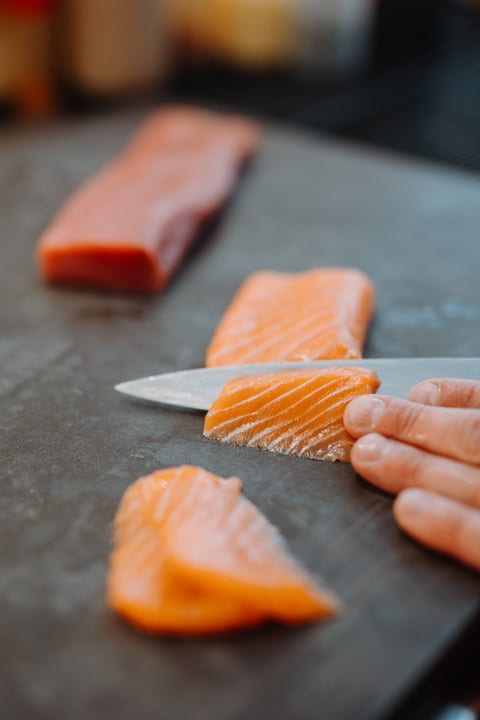 Precision Cuts Bring Salmon To Life On The Board
