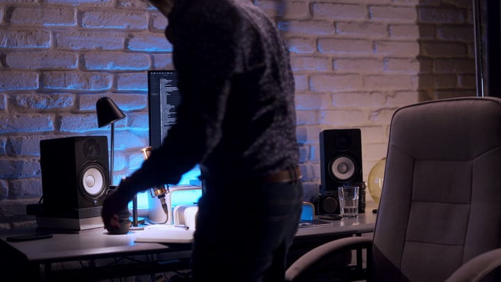 Crafting Soundscapes In A Modern Studio Setting