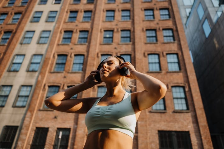 Morning Motivation: Runner Embraces NYC Urban Energy