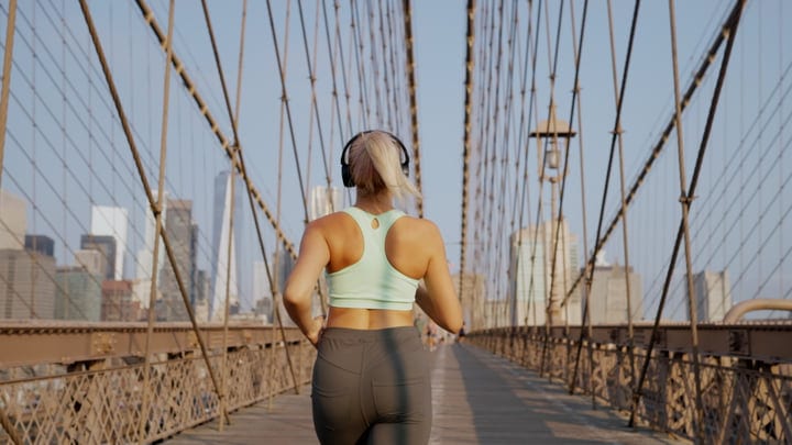 Morning Run Across the Iconic Brooklyn Bridge