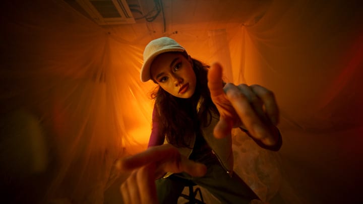 Dynamic Expression in Warm Studio Lighting