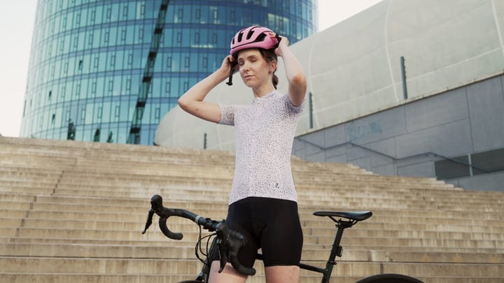 Urban Cyclist Prepares For a Scenic Ride