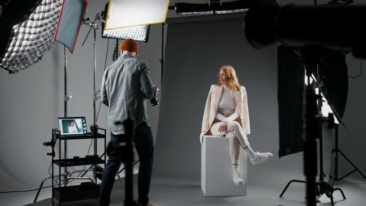 Photographer Captures Elegance In Modern Studio Setting