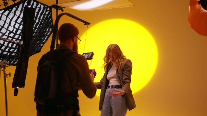 Photographer Captures Dynamic Moments In Studio Light