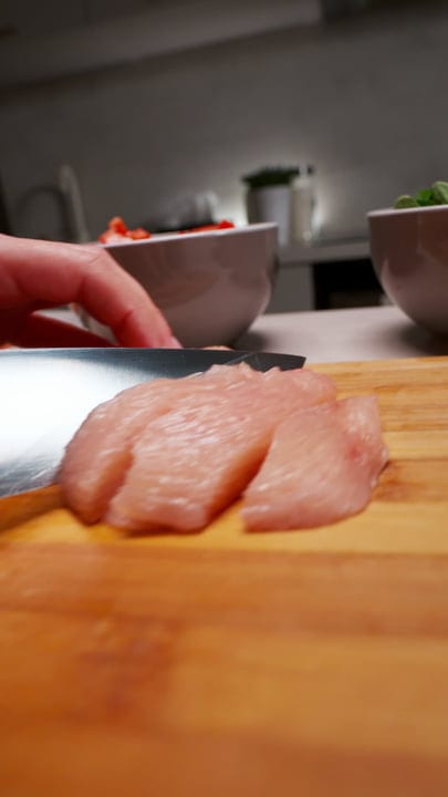 A Careful Slice of Culinary Comfort at Home